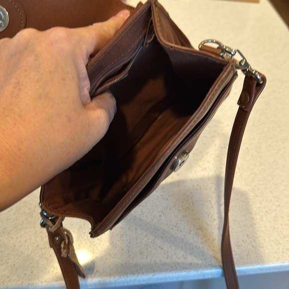 Fossil Women's Brown Leather silver Tone Crossbody Bag With Magnetic Lock Sz S - Picture 6 of 14